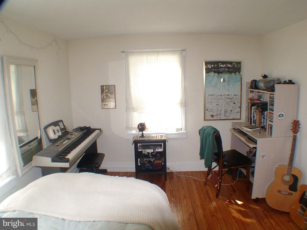 129 E MONMOUTH ST, WINCHESTER, Virginia 22601, 3 Bedrooms Bedrooms, ,1 BathroomBathrooms,Residential,For sale,129 E MONMOUTH ST,VAWI2006766 MLS # VAWI2006766
