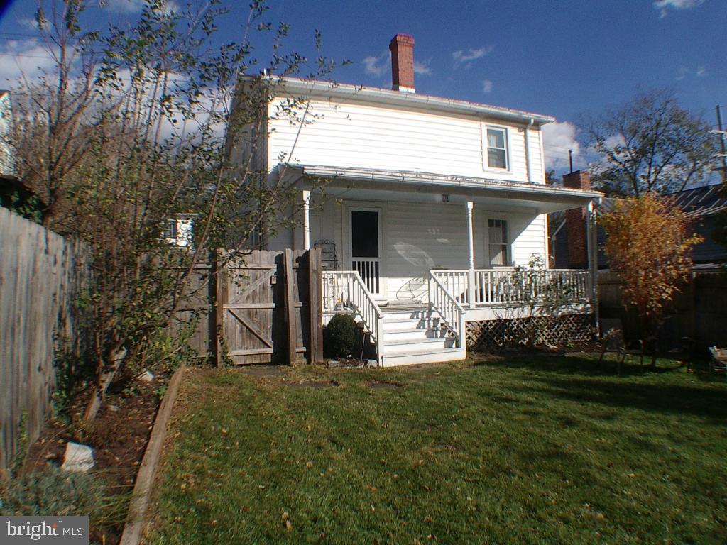 129 E MONMOUTH ST, WINCHESTER, Virginia 22601, 3 Bedrooms Bedrooms, ,1 BathroomBathrooms,Residential,For sale,129 E MONMOUTH ST,VAWI2006766 MLS # VAWI2006766