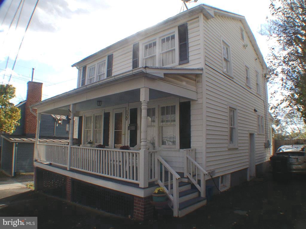 129 E MONMOUTH ST, WINCHESTER, Virginia 22601, 3 Bedrooms Bedrooms, ,1 BathroomBathrooms,Residential,For sale,129 E MONMOUTH ST,VAWI2006766 MLS # VAWI2006766