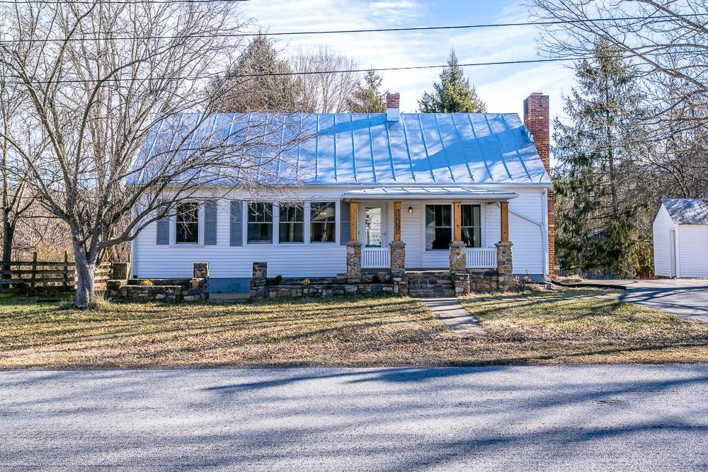 12057 PORT REPUBLIC RD, GROTTOES, Virginia 24441, 4 Bedrooms Bedrooms, ,2 BathroomsBathrooms,Residential,12057 PORT REPUBLIC RD,660737 MLS # 660737