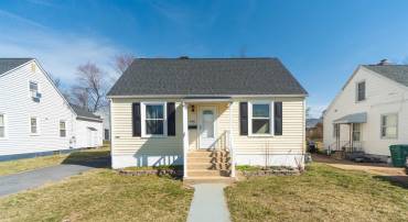 1421 OHIO ST, WAYNESBORO, Virginia 22980, 3 Bedrooms Bedrooms, ,1 BathroomBathrooms,Residential,1421 OHIO ST,661871 MLS # 661871