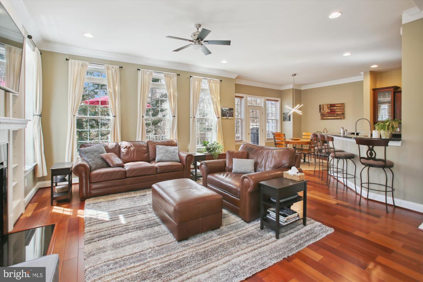 20393 DUNKIRK SQ, STERLING, Virginia 20165, 3 Bedrooms Bedrooms, ,3 BathroomsBathrooms,Residential,For sale,20393 DUNKIRK SQ,VALO2088064 MLS # VALO2088064