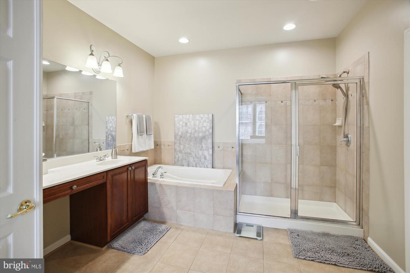 20393 DUNKIRK SQ, STERLING, Virginia 20165, 3 Bedrooms Bedrooms, ,3 BathroomsBathrooms,Residential,For sale,20393 DUNKIRK SQ,VALO2088064 MLS # VALO2088064