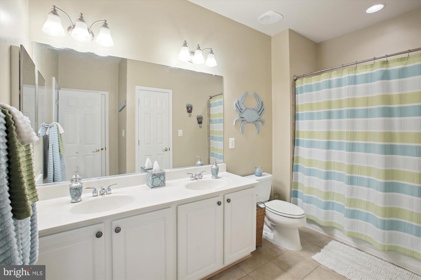 20393 DUNKIRK SQ, STERLING, Virginia 20165, 3 Bedrooms Bedrooms, ,3 BathroomsBathrooms,Residential,For sale,20393 DUNKIRK SQ,VALO2088064 MLS # VALO2088064