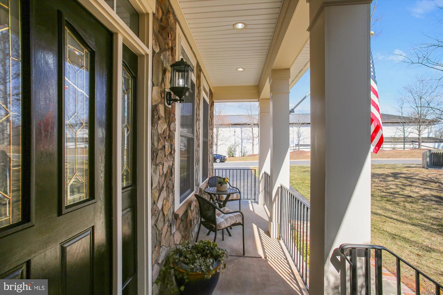20393 DUNKIRK SQ, STERLING, Virginia 20165, 3 Bedrooms Bedrooms, ,3 BathroomsBathrooms,Residential,For sale,20393 DUNKIRK SQ,VALO2088064 MLS # VALO2088064