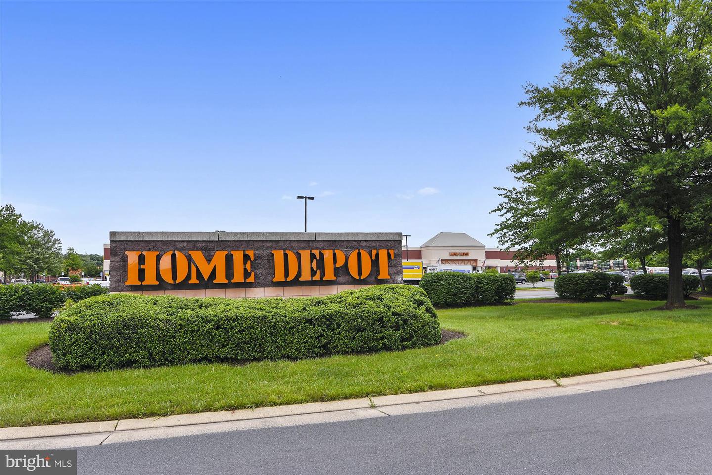 20393 DUNKIRK SQ, STERLING, Virginia 20165, 3 Bedrooms Bedrooms, ,3 BathroomsBathrooms,Residential,For sale,20393 DUNKIRK SQ,VALO2088064 MLS # VALO2088064