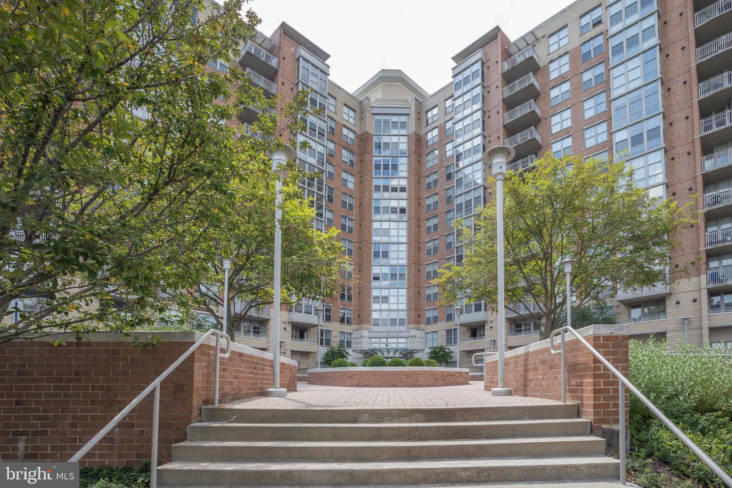 11800 SUNSET HILLS RD #522, RESTON, Virginia 20190, 2 Bedrooms Bedrooms, ,2 BathroomsBathrooms,Residential,For sale,11800 SUNSET HILLS RD #522,VAFX2222290 MLS # VAFX2222290