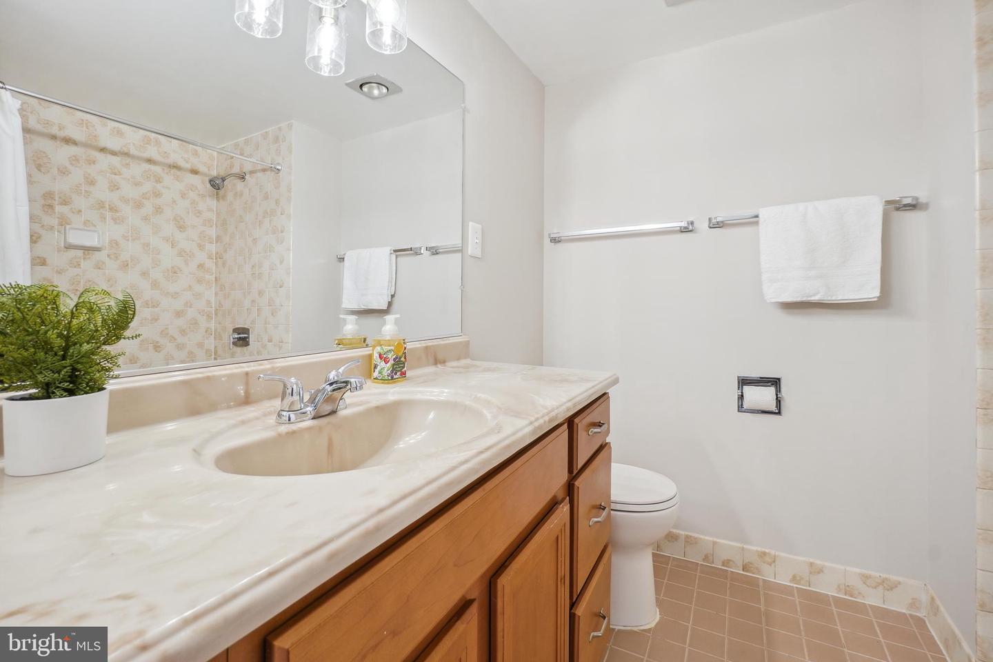 3701 S GEORGE MASON DR #2516N, FALLS CHURCH, Virginia 22041, 1 Bedroom Bedrooms, ,1 BathroomBathrooms,Residential,For sale,3701 S GEORGE MASON DR #2516N,VAFX2223350 MLS # VAFX2223350