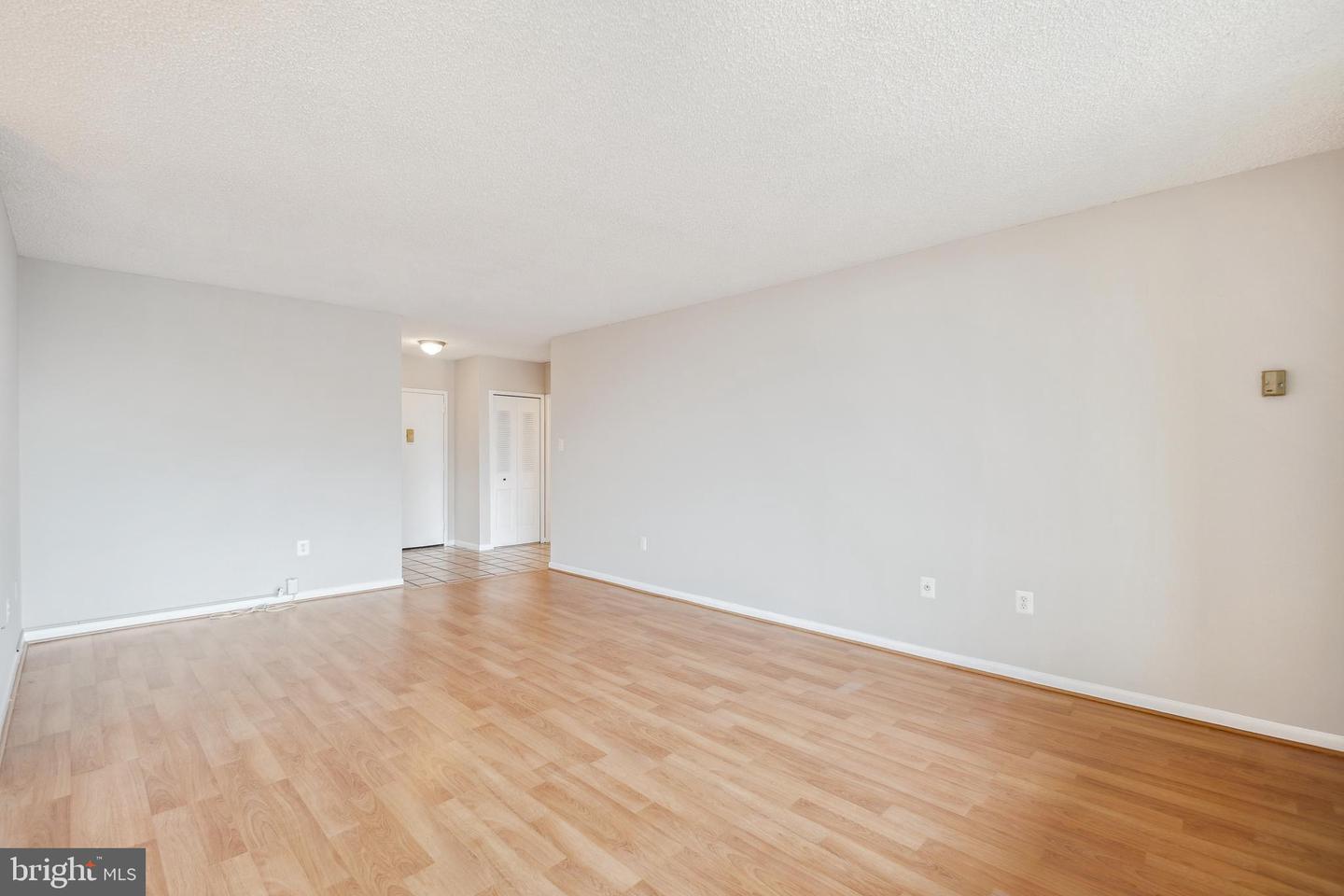 3701 S GEORGE MASON DR #2516N, FALLS CHURCH, Virginia 22041, 1 Bedroom Bedrooms, ,1 BathroomBathrooms,Residential,For sale,3701 S GEORGE MASON DR #2516N,VAFX2223350 MLS # VAFX2223350