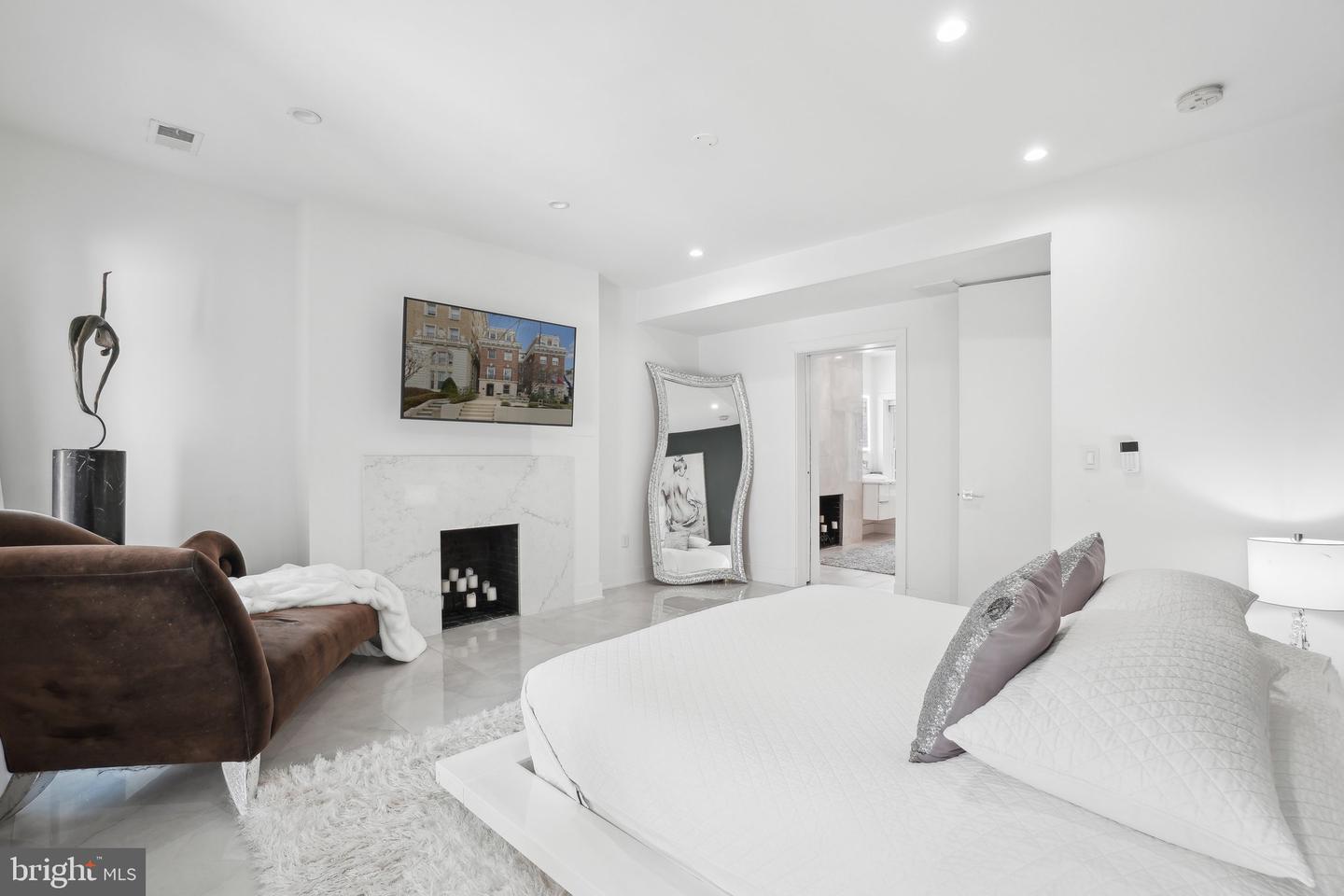 2019 CONNECTICUT AVE NW, WASHINGTON, District Of Columbia 20008, 4 Bedrooms Bedrooms, ,4 BathroomsBathrooms,Residential,For sale,2019 CONNECTICUT AVE NW,DCDC2186620 MLS # DCDC2186620