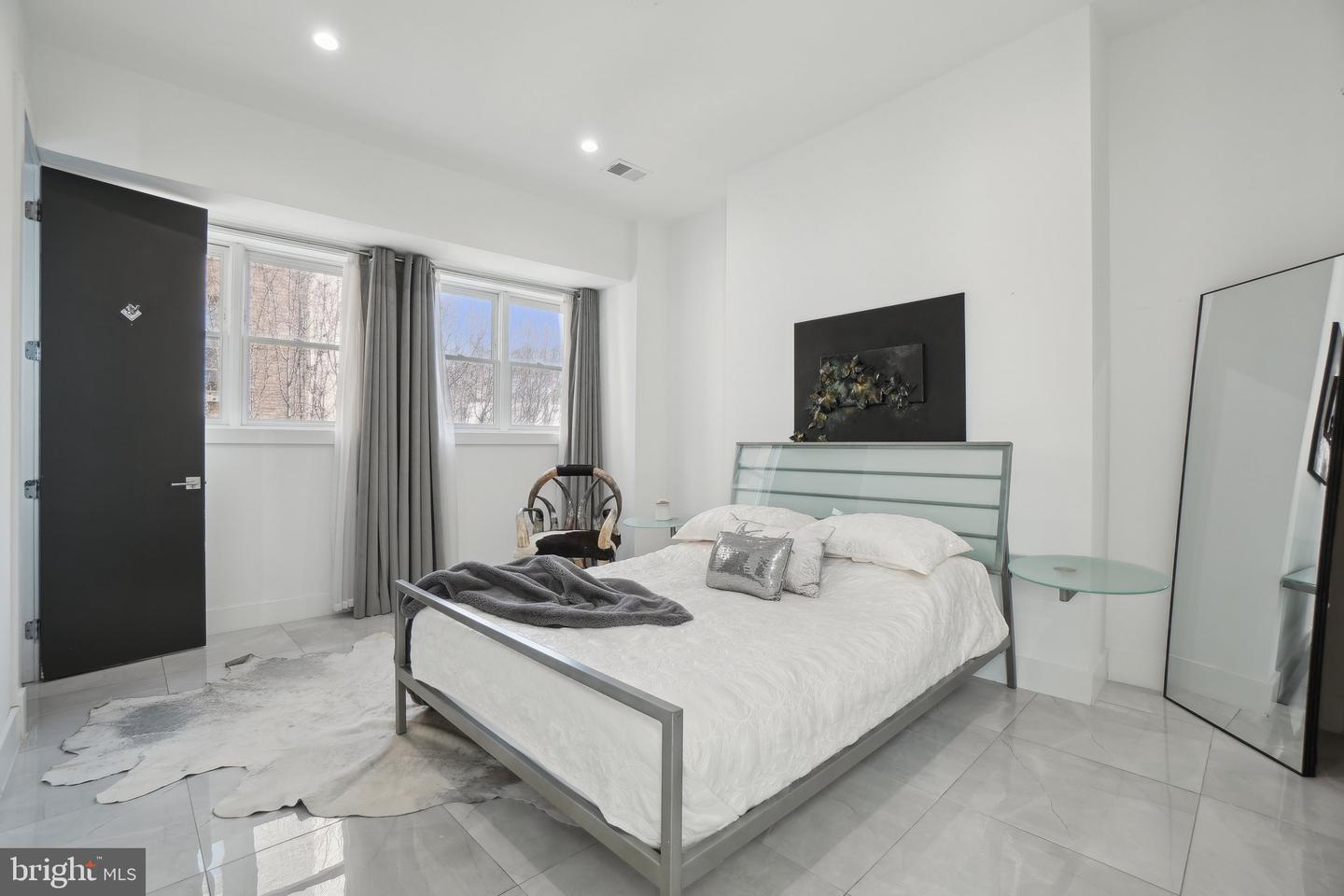 2019 CONNECTICUT AVE NW, WASHINGTON, District Of Columbia 20008, 4 Bedrooms Bedrooms, ,4 BathroomsBathrooms,Residential,For sale,2019 CONNECTICUT AVE NW,DCDC2186620 MLS # DCDC2186620