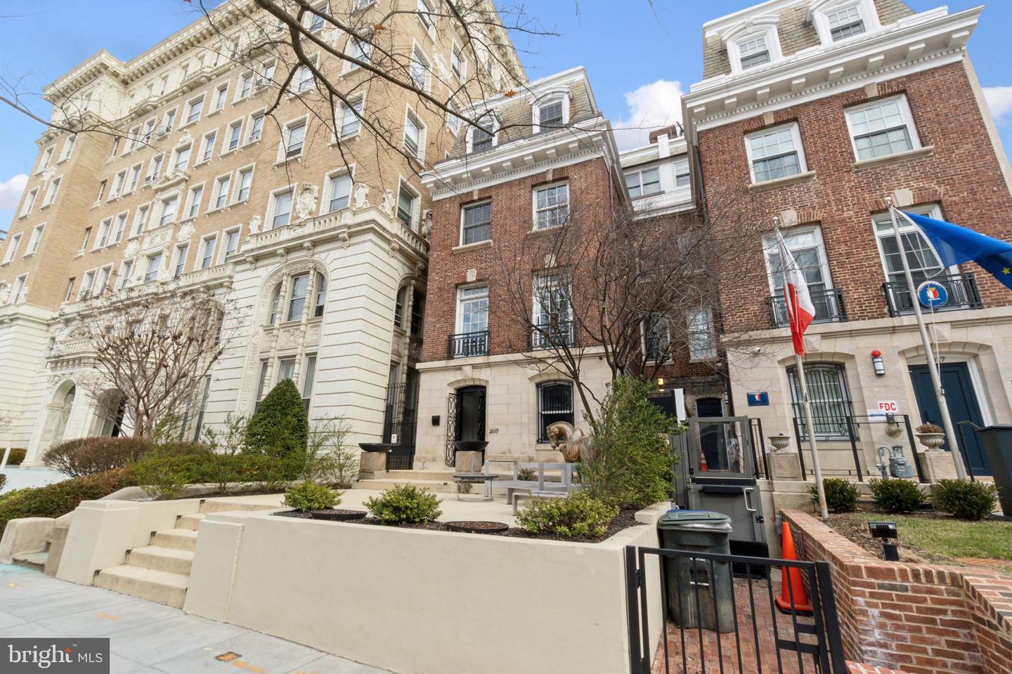 2019 CONNECTICUT AVE NW, WASHINGTON, District Of Columbia 20008, 4 Bedrooms Bedrooms, ,4 BathroomsBathrooms,Residential,For sale,2019 CONNECTICUT AVE NW,DCDC2186620 MLS # DCDC2186620