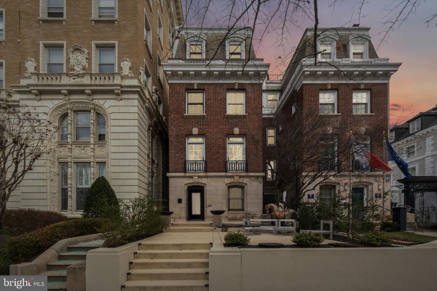 2019 CONNECTICUT AVE NW, WASHINGTON, District Of Columbia 20008, 4 Bedrooms Bedrooms, ,4 BathroomsBathrooms,Residential,For sale,2019 CONNECTICUT AVE NW,DCDC2186620 MLS # DCDC2186620