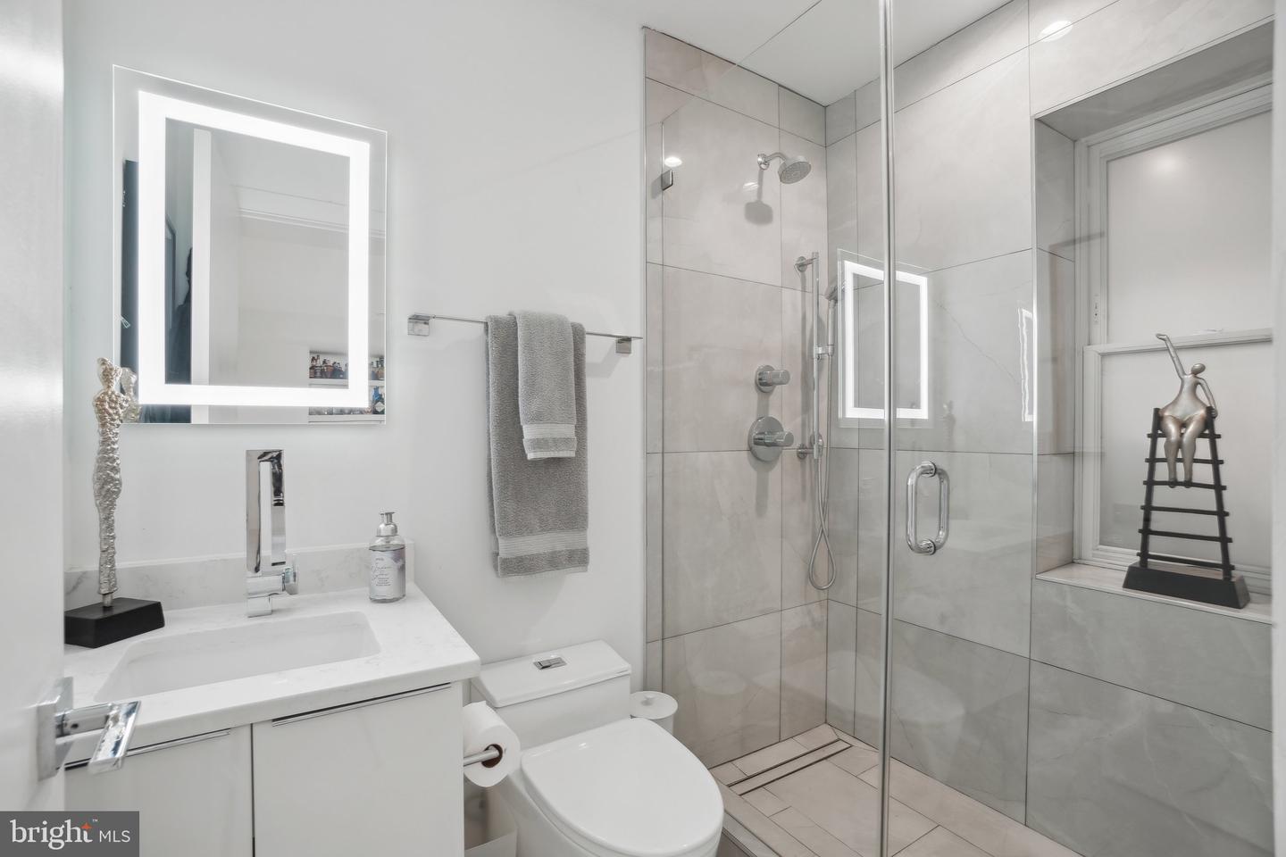 2019 CONNECTICUT AVE NW, WASHINGTON, District Of Columbia 20008, 4 Bedrooms Bedrooms, ,4 BathroomsBathrooms,Residential,For sale,2019 CONNECTICUT AVE NW,DCDC2186620 MLS # DCDC2186620