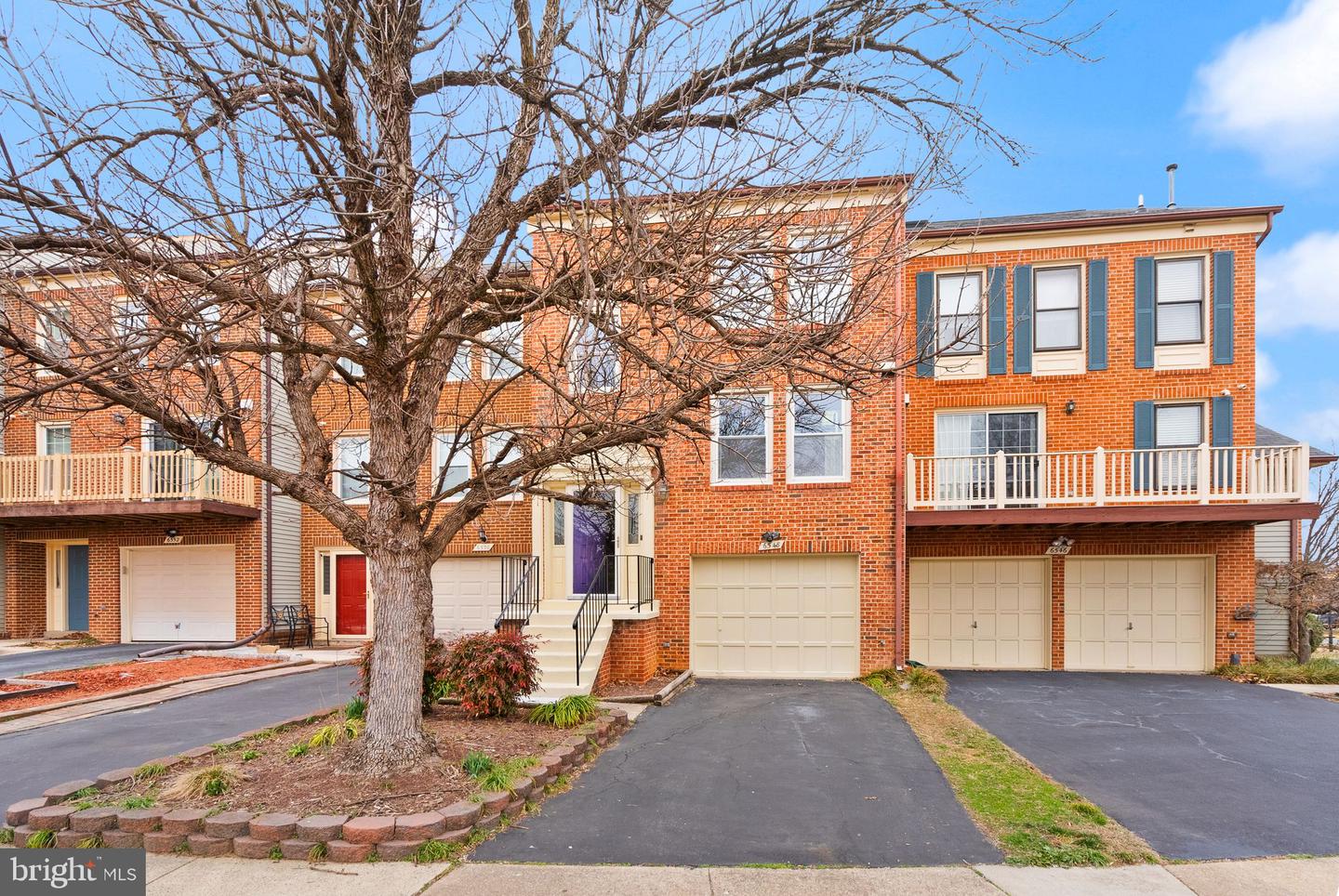 6548 TARTAN VISTA DR, ALEXANDRIA, Virginia 22312, 2 Bedrooms Bedrooms, ,3 BathroomsBathrooms,Residential,For sale,6548 TARTAN VISTA DR,VAFX2224286 MLS # VAFX2224286