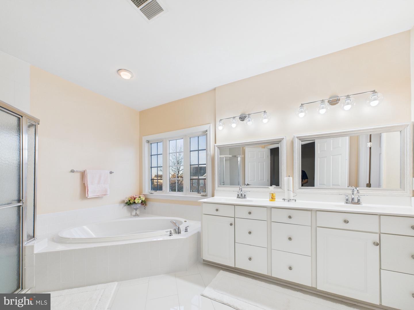 7200 WINNIPEG CT, GAINESVILLE, Virginia 20155, 4 Bedrooms Bedrooms, ,4 BathroomsBathrooms,Residential,For sale,7200 WINNIPEG CT,VAPW2088870 MLS # VAPW2088870