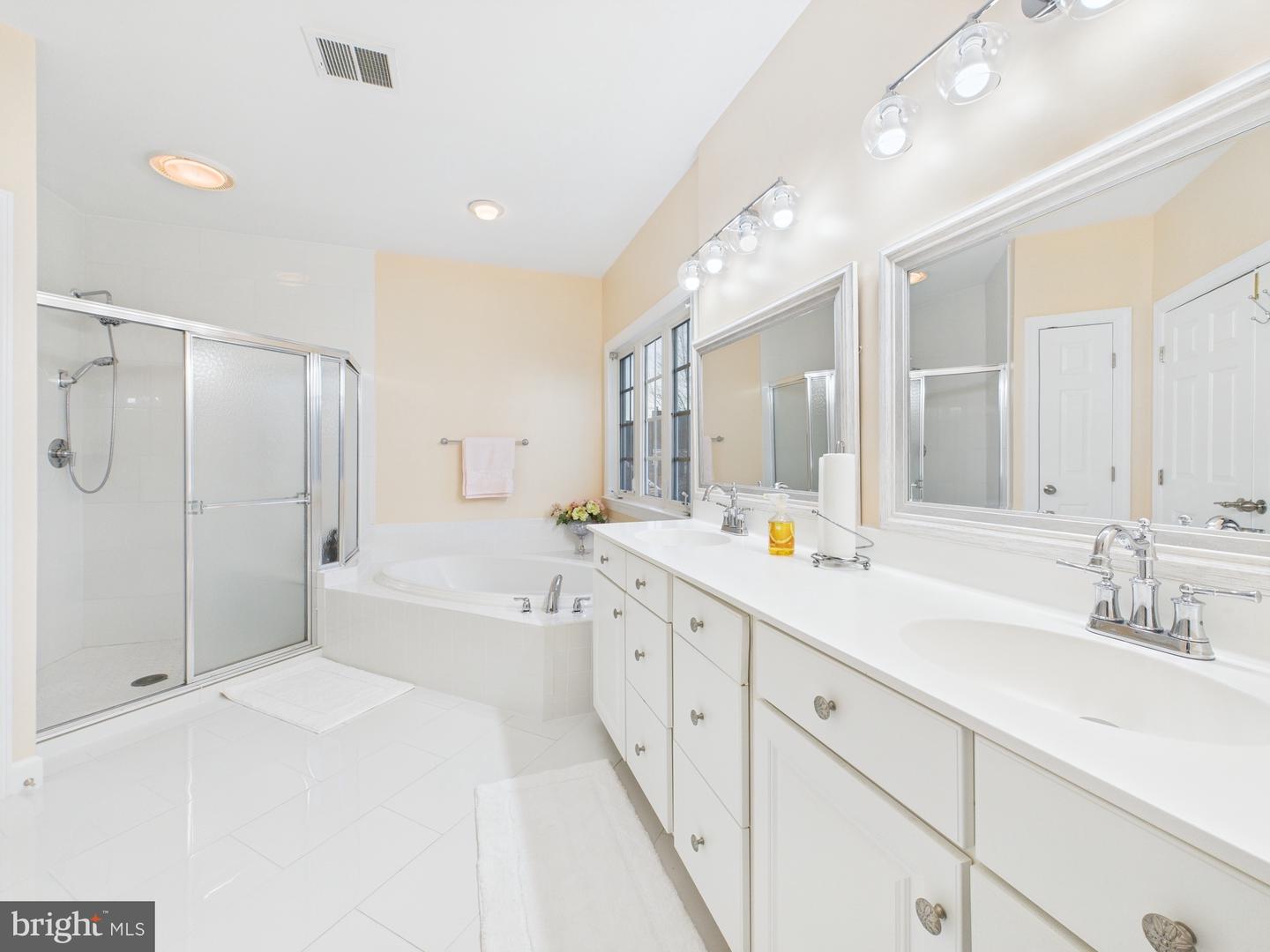 7200 WINNIPEG CT, GAINESVILLE, Virginia 20155, 4 Bedrooms Bedrooms, ,4 BathroomsBathrooms,Residential,For sale,7200 WINNIPEG CT,VAPW2088870 MLS # VAPW2088870