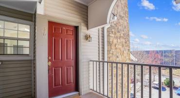 5604 WILLOUGHBY NEWTON DR #36, CENTREVILLE, Virginia 20120, 2 Bedrooms Bedrooms, 6 Rooms Rooms,2 BathroomsBathrooms,Residential,For sale,5604 WILLOUGHBY NEWTON DR #36,VAFX2225486 MLS # VAFX2225486