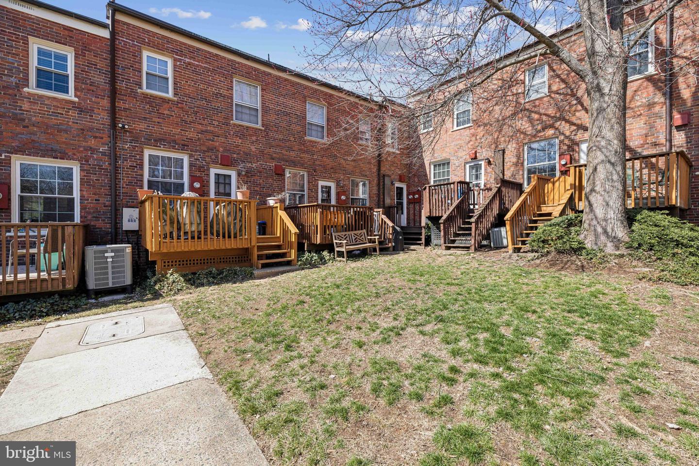 2700 13TH RD S #511, ARLINGTON, Virginia 22204, 1 Bedroom Bedrooms, ,1 BathroomBathrooms,Residential,For sale,2700 13TH RD S #511,VAAR2054146 MLS # VAAR2054146