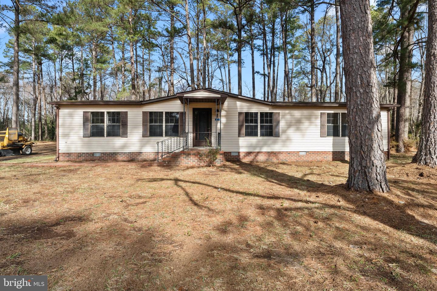 1221 MUNDY POINT RD, CALLAO, Virginia 22435, 3 Bedrooms Bedrooms, 6 Rooms Rooms,2 BathroomsBathrooms,Residential,For sale,1221 MUNDY POINT RD,VANV2001462 MLS # VANV2001462