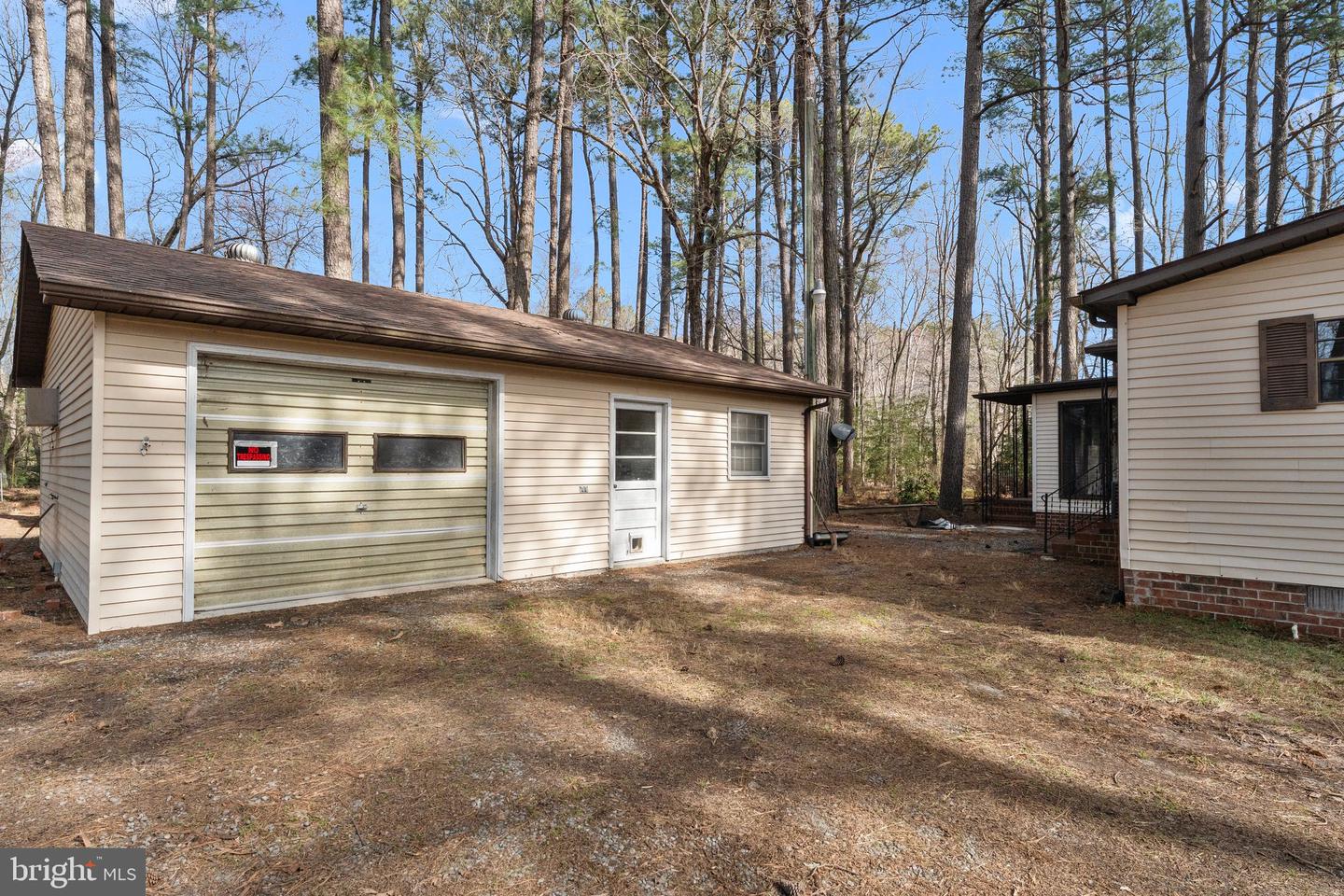 1221 MUNDY POINT RD, CALLAO, Virginia 22435, 3 Bedrooms Bedrooms, 6 Rooms Rooms,2 BathroomsBathrooms,Residential,For sale,1221 MUNDY POINT RD,VANV2001462 MLS # VANV2001462