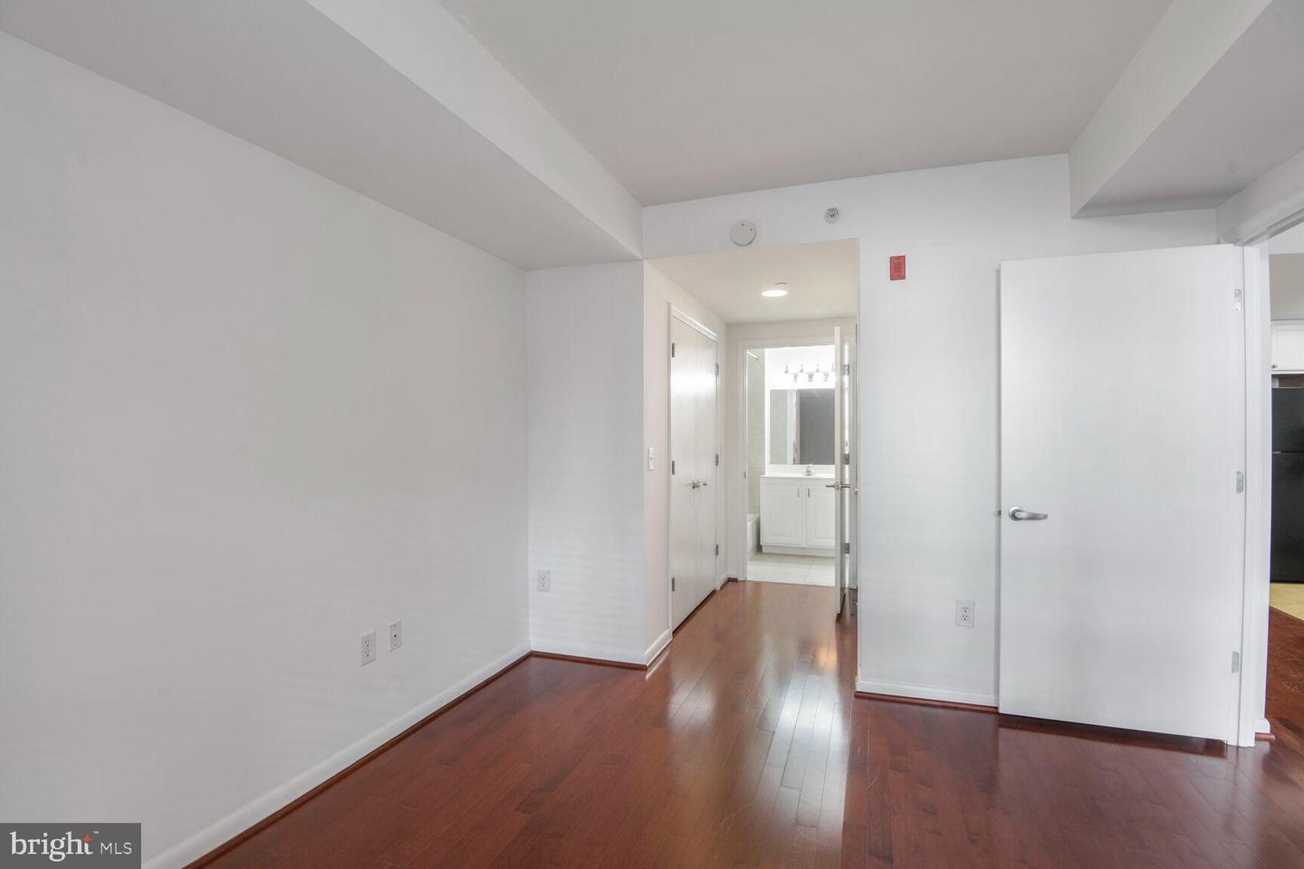 355 I ST SW #114, WASHINGTON, District Of Columbia 20024, 1 Bedroom Bedrooms, ,1 BathroomBathrooms,Residential,For sale,355 I ST SW #114,DCDC2189552 MLS # DCDC2189552