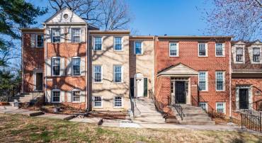 4818 CARRIAGEPARK RD, FAIRFAX, Virginia 22032, 5 Bedrooms Bedrooms, ,3 BathroomsBathrooms,Residential,For sale,4818 CARRIAGEPARK RD,VAFX2227244 MLS # VAFX2227244