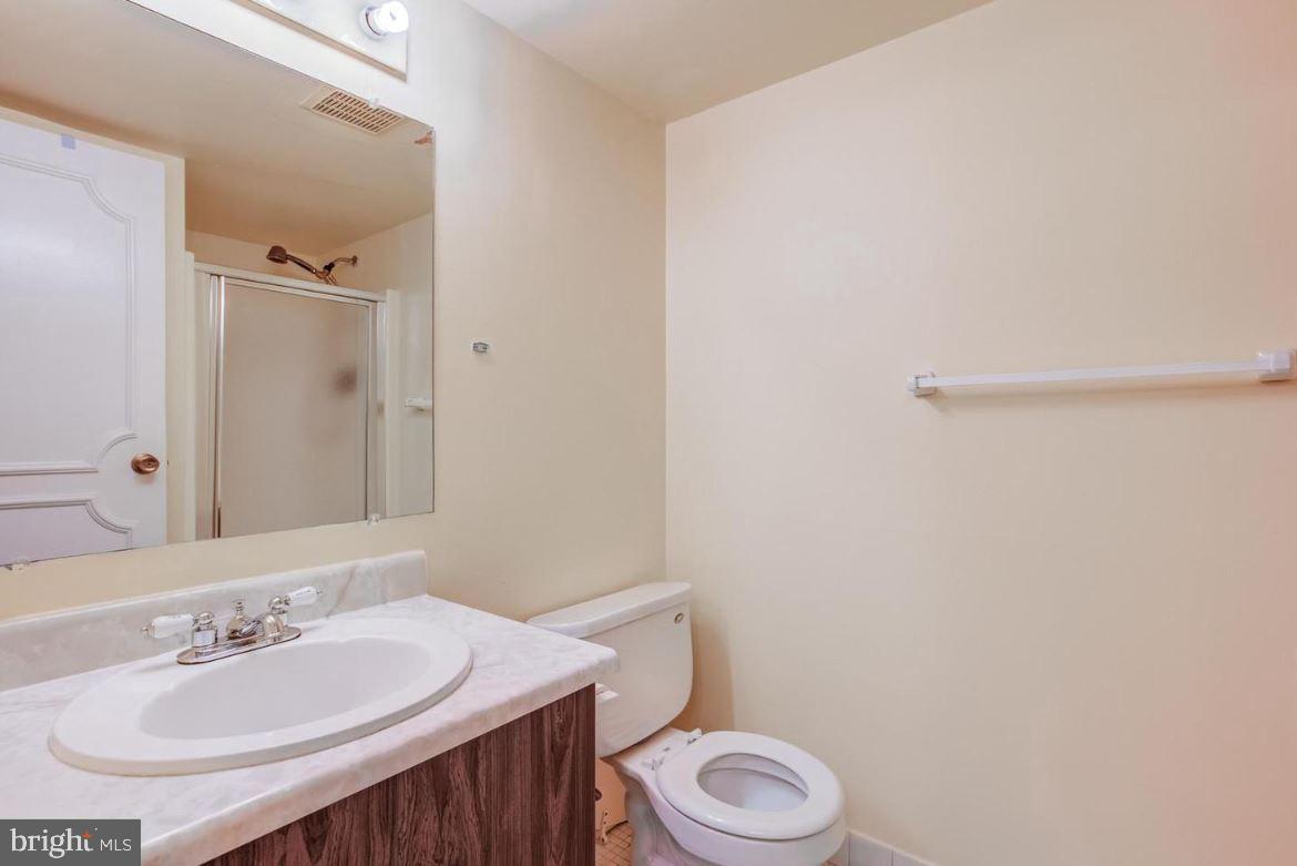 250 REYNOLDS ST #1212, ALEXANDRIA, Virginia 22304, 2 Bedrooms Bedrooms, ,2 BathroomsBathrooms,Residential,For sale,250 REYNOLDS ST #1212,VAAX2042718 MLS # VAAX2042718