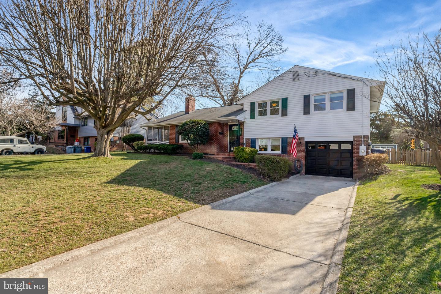 8317 LILAC LN, ALEXANDRIA, Virginia 22308, 4 Bedrooms Bedrooms, ,2 BathroomsBathrooms,Residential,For sale,8317 LILAC LN,VAFX2227410 MLS # VAFX2227410