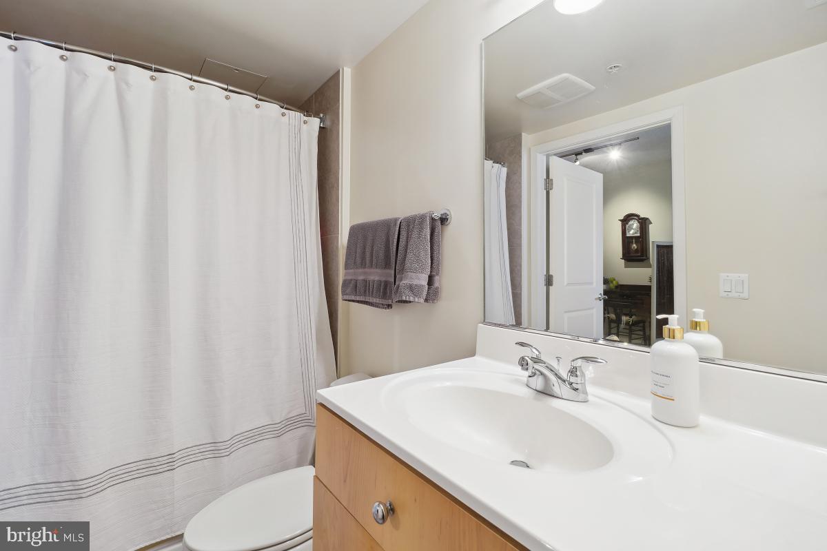 820 N POLLARD ST #315, ARLINGTON, Virginia 22203, 1 Bedroom Bedrooms, ,1 BathroomBathrooms,Residential,For sale,820 N POLLARD ST #315,VAAR2054538 MLS # VAAR2054538