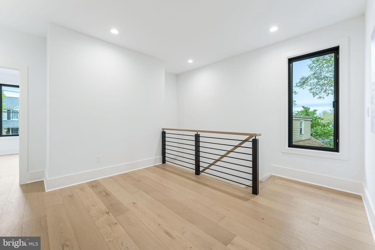 2100 S NELSON ST, ARLINGTON, Virginia 22204, 5 Bedrooms Bedrooms, ,4 BathroomsBathrooms,Residential,For sale,2100 S NELSON ST,VAAR2037302 MLS # VAAR2037302