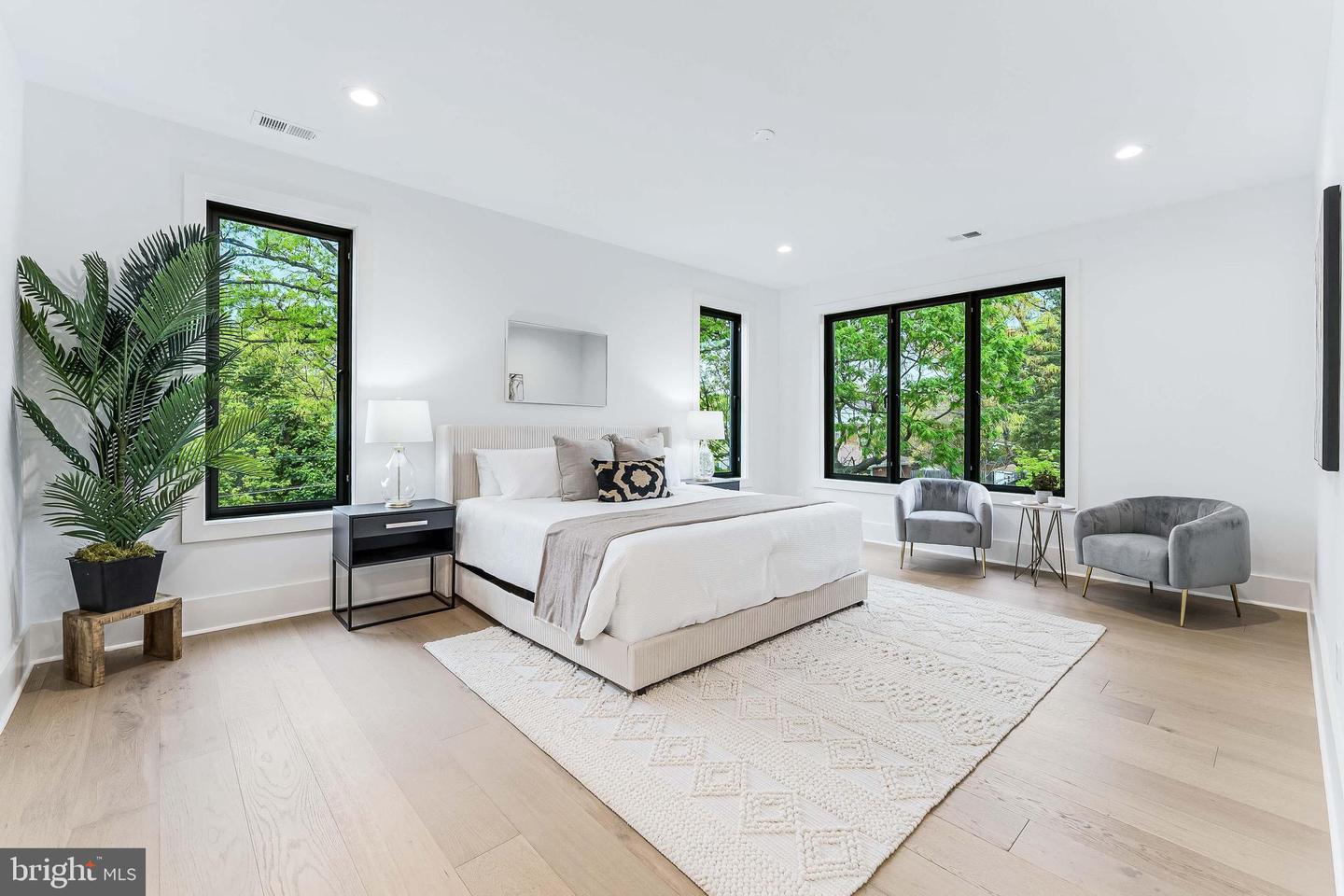 2100 S NELSON ST, ARLINGTON, Virginia 22204, 5 Bedrooms Bedrooms, ,4 BathroomsBathrooms,Residential,For sale,2100 S NELSON ST,VAAR2037302 MLS # VAAR2037302