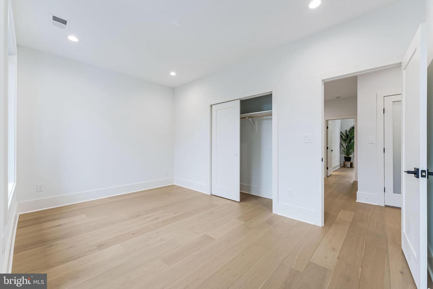 2100 S NELSON ST, ARLINGTON, Virginia 22204, 5 Bedrooms Bedrooms, ,4 BathroomsBathrooms,Residential,For sale,2100 S NELSON ST,VAAR2037302 MLS # VAAR2037302