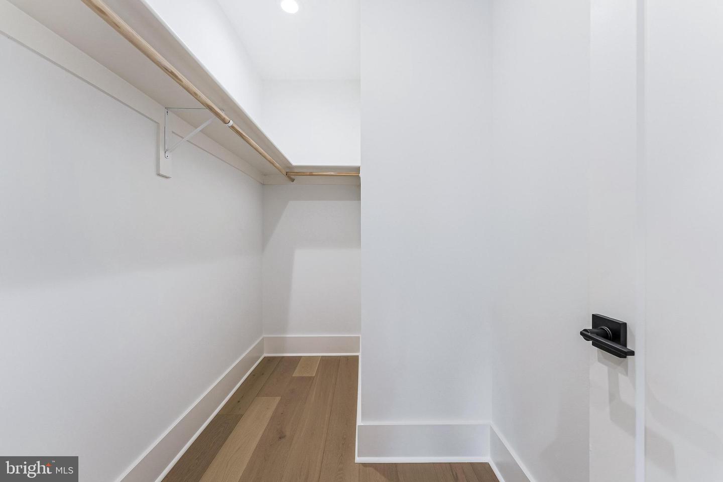 2100 S NELSON ST, ARLINGTON, Virginia 22204, 5 Bedrooms Bedrooms, ,4 BathroomsBathrooms,Residential,For sale,2100 S NELSON ST,VAAR2037302 MLS # VAAR2037302