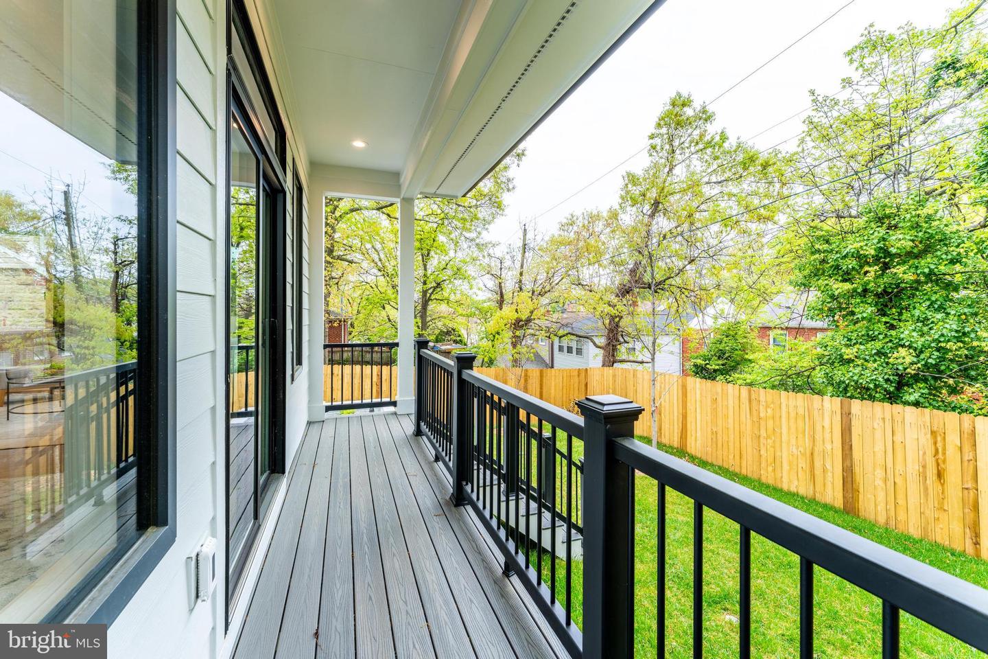 2100 S NELSON ST, ARLINGTON, Virginia 22204, 5 Bedrooms Bedrooms, ,4 BathroomsBathrooms,Residential,For sale,2100 S NELSON ST,VAAR2037302 MLS # VAAR2037302