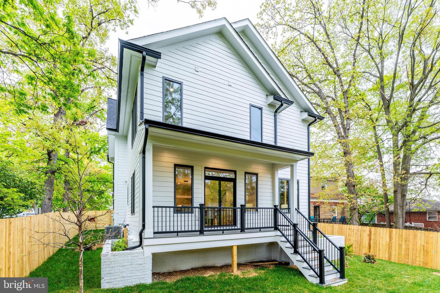 2100 S NELSON ST, ARLINGTON, Virginia 22204, 5 Bedrooms Bedrooms, ,4 BathroomsBathrooms,Residential,For sale,2100 S NELSON ST,VAAR2037302 MLS # VAAR2037302