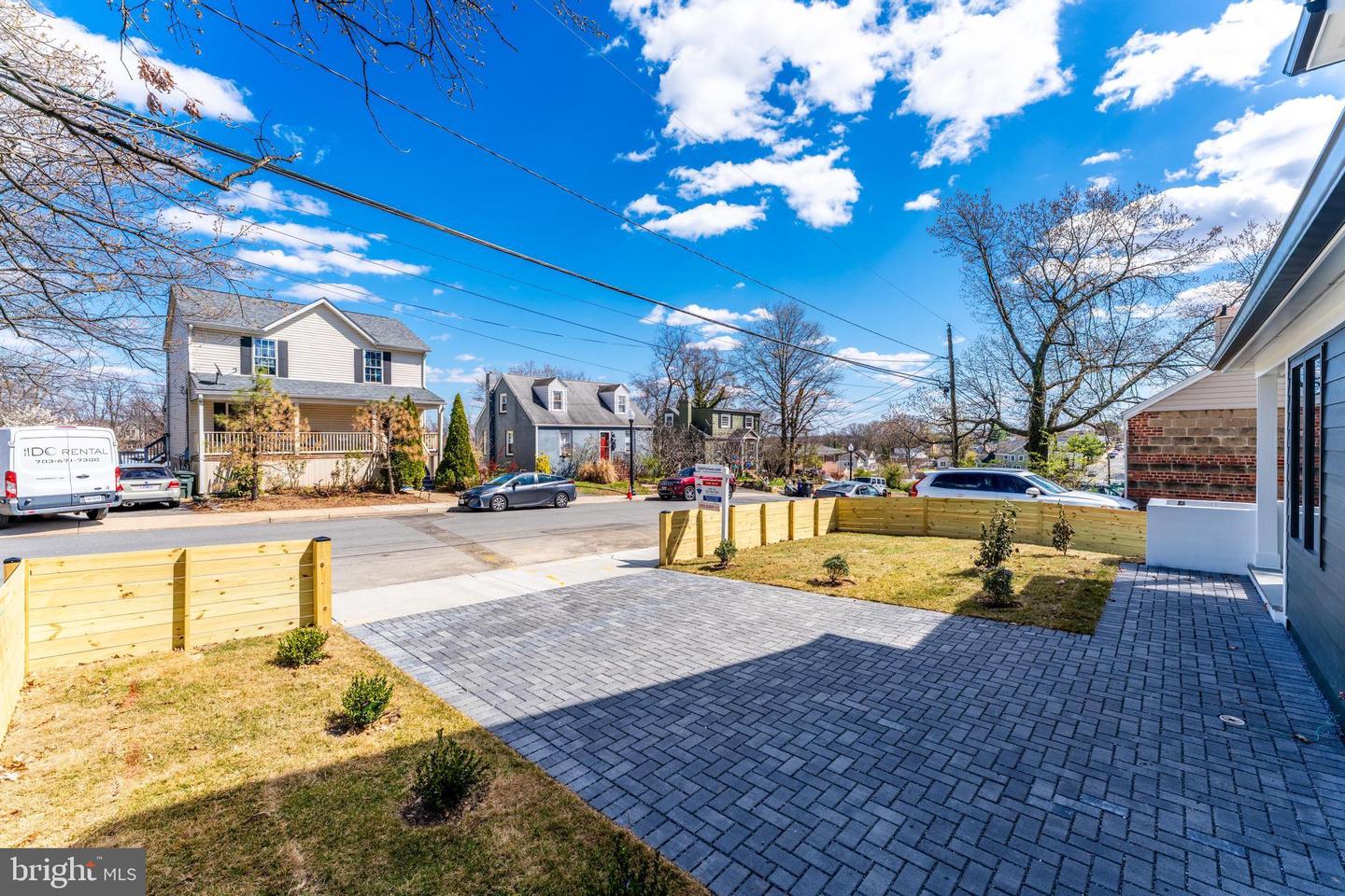 2100 S NELSON ST, ARLINGTON, Virginia 22204, 5 Bedrooms Bedrooms, ,4 BathroomsBathrooms,Residential,For sale,2100 S NELSON ST,VAAR2037302 MLS # VAAR2037302