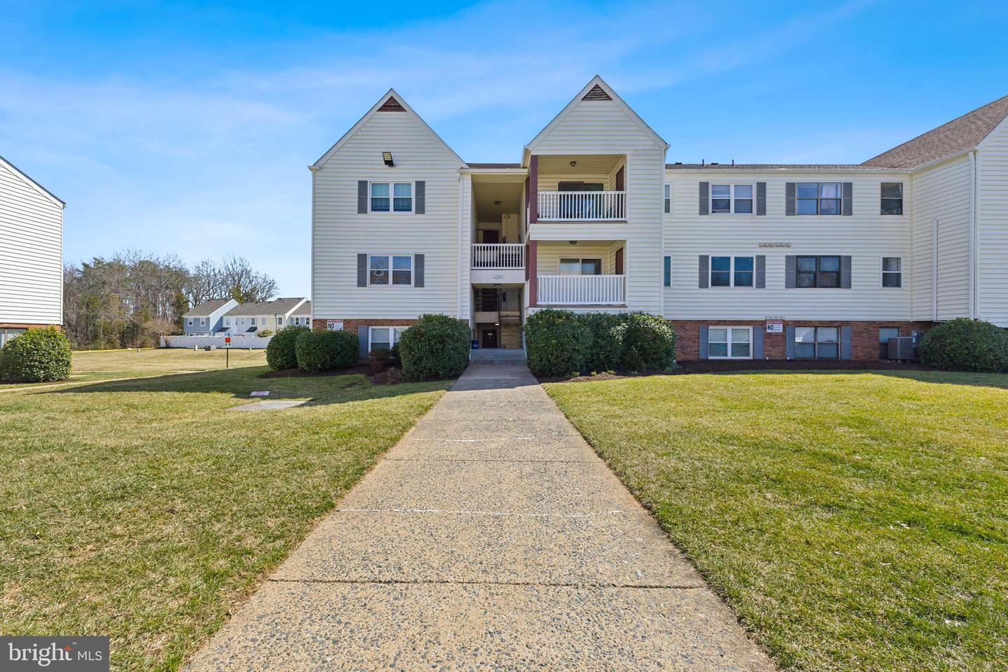 102 CHESTERFIELD LN #101, STAFFORD, Virginia 22556, 2 Bedrooms Bedrooms, ,2 BathroomsBathrooms,Residential,For sale,102 CHESTERFIELD LN #101,VAST2033448 MLS # VAST2033448