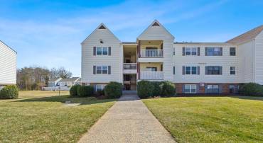 102 CHESTERFIELD LN #101, STAFFORD, Virginia 22556, 2 Bedrooms Bedrooms, ,2 BathroomsBathrooms,Residential,For sale,102 CHESTERFIELD LN #101,VAST2033448 MLS # VAST2033448