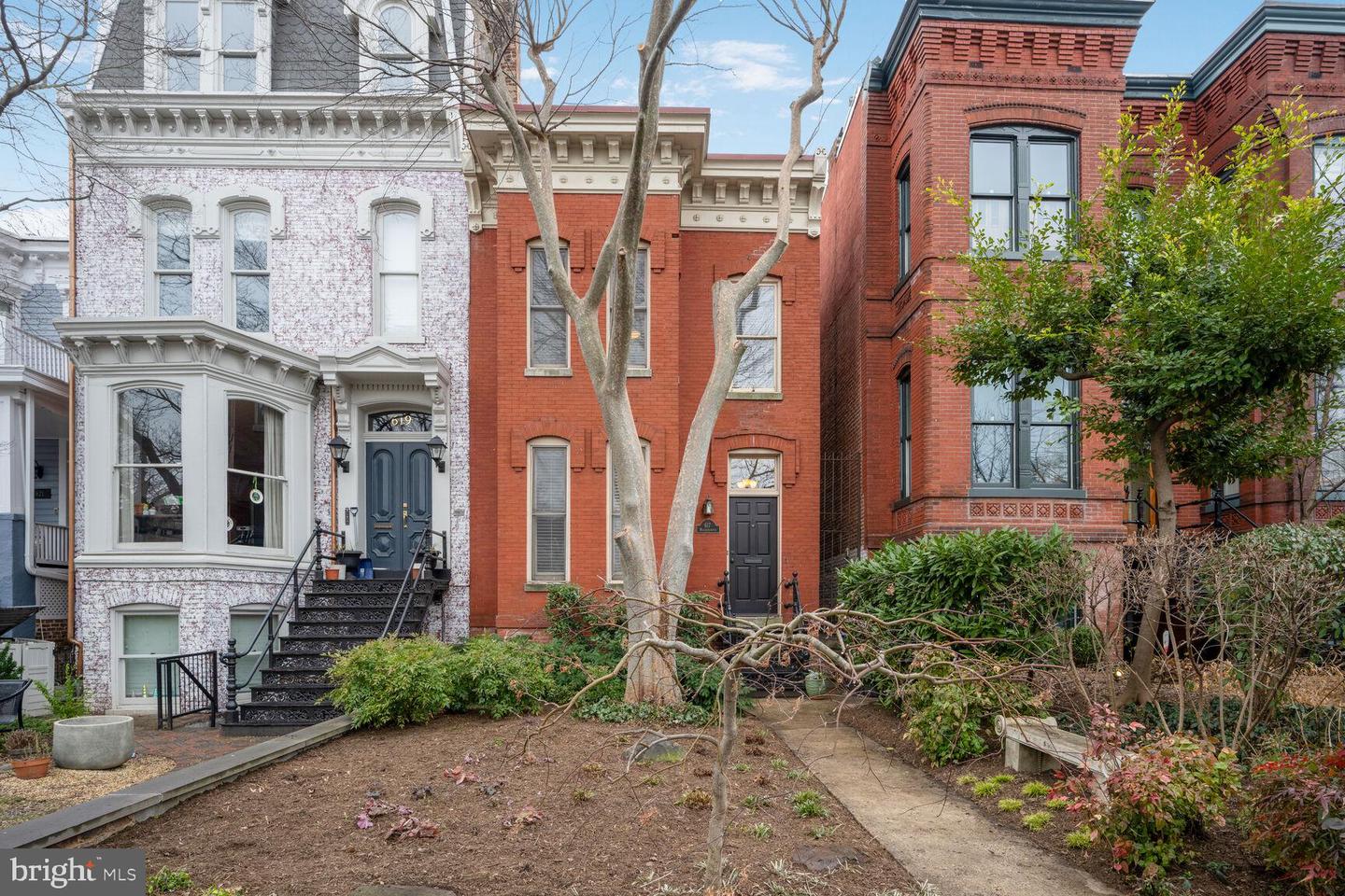 617 MASSACHUSETTS AVE NE, WASHINGTON, District Of Columbia 20002, 3 Bedrooms Bedrooms, ,2 BathroomsBathrooms,Residential,For sale,617 MASSACHUSETTS AVE NE,DCDC2174316 MLS # DCDC2174316