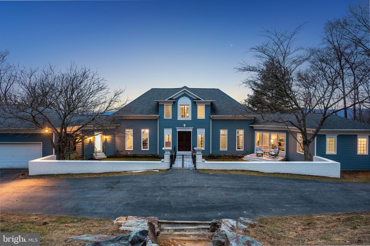 14812 MANOR VIEW, HILLSBORO, Virginia 20132, 4 Bedrooms Bedrooms, ,3 BathroomsBathrooms,Residential,For sale,14812 MANOR VIEW,VALO2087876 MLS # VALO2087876