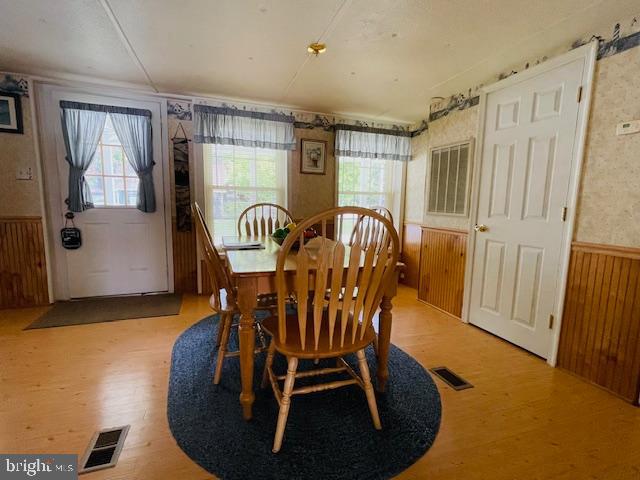 123 DAVIS DRIVE, REEDVILLE, Virginia 22539, 2 Bedrooms Bedrooms, 6 Rooms Rooms,2 BathroomsBathrooms,Residential,For sale,123 DAVIS DRIVE,VANV2001418 MLS # VANV2001418