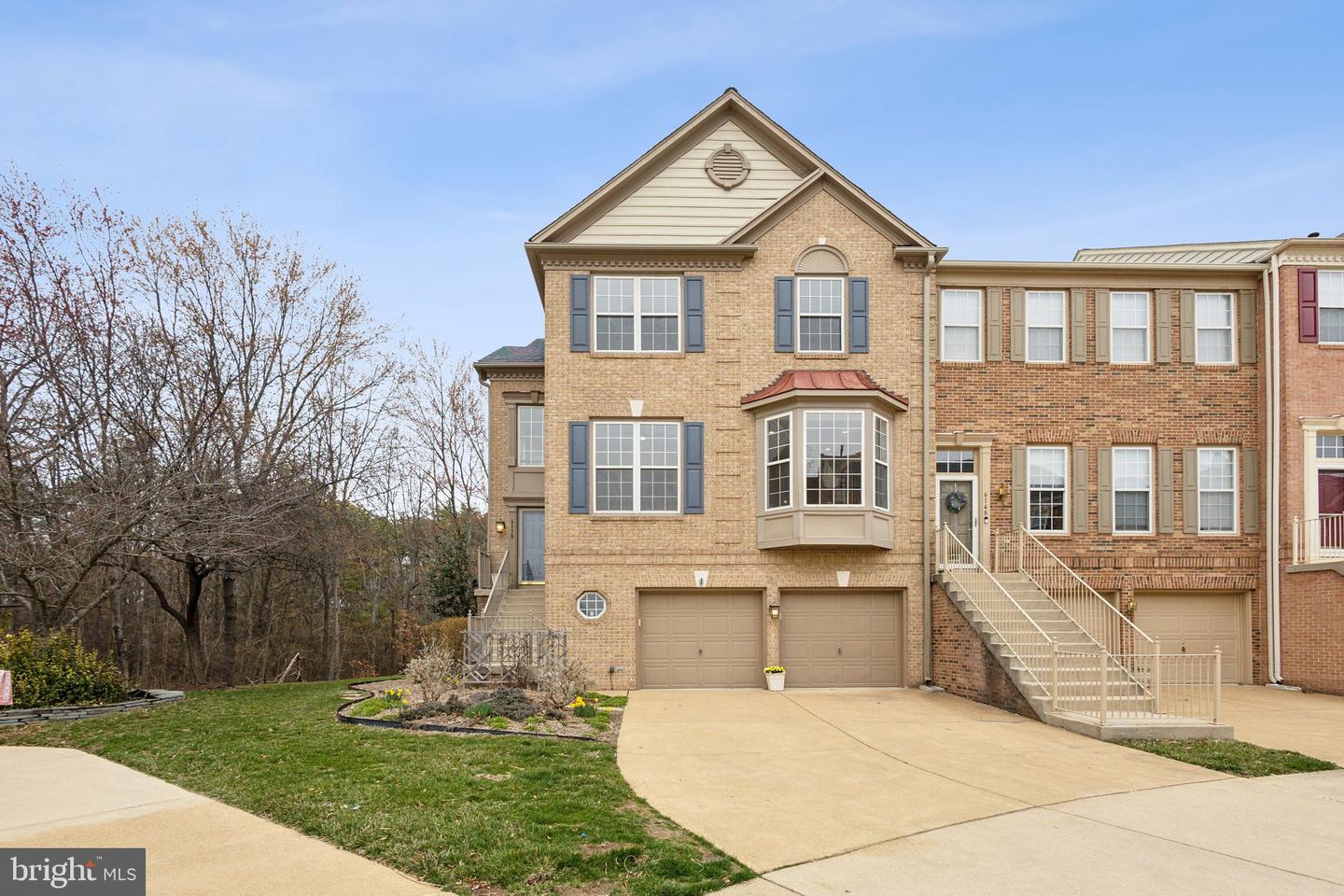 6150 MANCHESTER PARK CIR, ALEXANDRIA, Virginia 22310, 4 Bedrooms Bedrooms, ,3 BathroomsBathrooms,Residential,For sale,6150 MANCHESTER PARK CIR,VAFX2223962 MLS # VAFX2223962