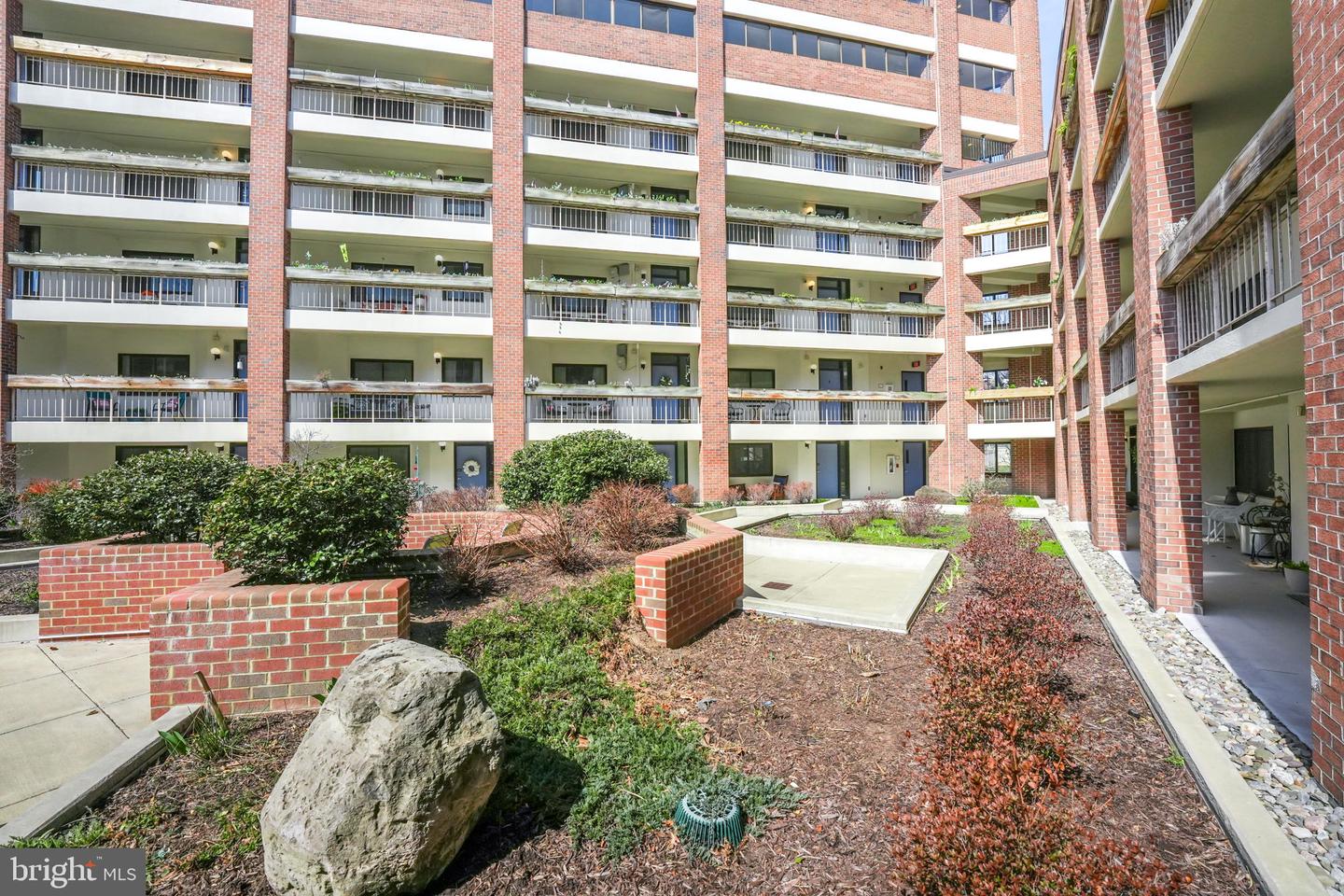 1951 SAGEWOOD LN #14, RESTON, Virginia 20191, 1 Bedroom Bedrooms, 5 Rooms Rooms,1 BathroomBathrooms,Residential,For sale,1951 SAGEWOOD LN #14,VAFX2225928 MLS # VAFX2225928