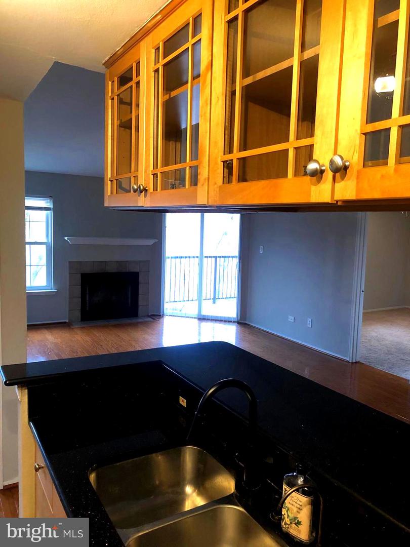 3315 WYNDHAM CIR #4236, ALEXANDRIA, Virginia 22302, 2 Bedrooms Bedrooms, ,2 BathroomsBathrooms,Residential,For sale,3315 WYNDHAM CIR #4236,VAAX2042540 MLS # VAAX2042540