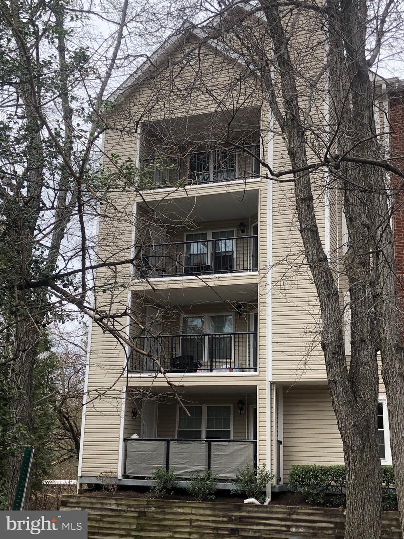 3315 WYNDHAM CIR #4236, ALEXANDRIA, Virginia 22302, 2 Bedrooms Bedrooms, ,2 BathroomsBathrooms,Residential,For sale,3315 WYNDHAM CIR #4236,VAAX2042540 MLS # VAAX2042540
