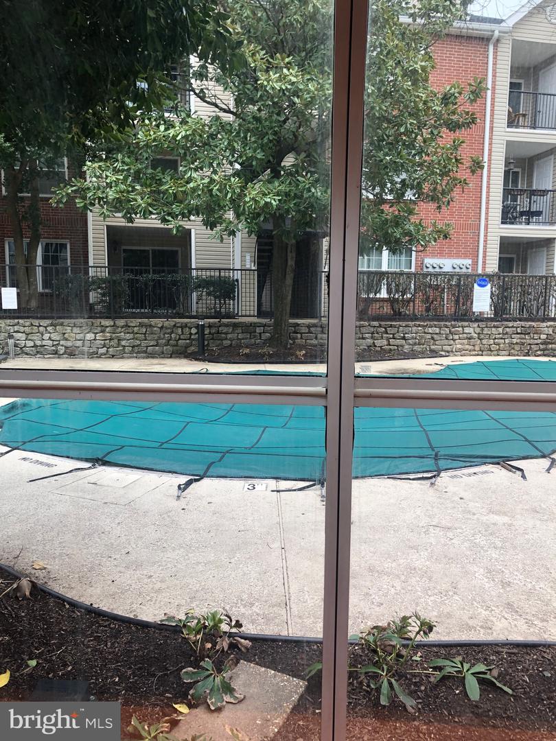 3315 WYNDHAM CIR #4236, ALEXANDRIA, Virginia 22302, 2 Bedrooms Bedrooms, ,2 BathroomsBathrooms,Residential,For sale,3315 WYNDHAM CIR #4236,VAAX2042540 MLS # VAAX2042540
