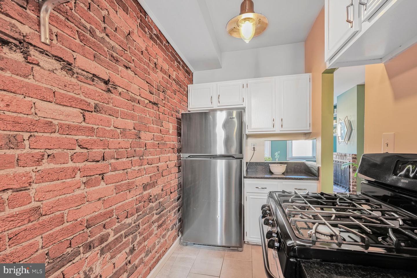 424 11TH ST NE #102, WASHINGTON, District Of Columbia 20002, 2 Bedrooms Bedrooms, ,1 BathroomBathrooms,Residential,For sale,424 11TH ST NE #102,DCDC2188888 MLS # DCDC2188888