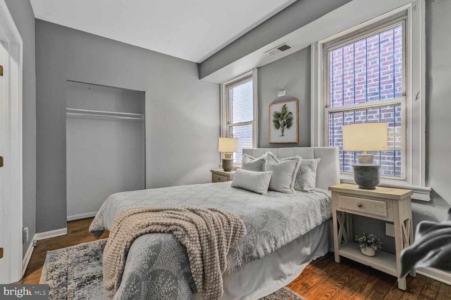 424 11TH ST NE #102, WASHINGTON, District Of Columbia 20002, 2 Bedrooms Bedrooms, ,1 BathroomBathrooms,Residential,For sale,424 11TH ST NE #102,DCDC2188888 MLS # DCDC2188888