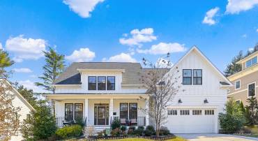 5612 WILLIAMSBURG BLVD, ARLINGTON, Virginia 22207, 6 Bedrooms Bedrooms, ,5 BathroomsBathrooms,Residential,For sale,5612 WILLIAMSBURG BLVD,VAAR2054334 MLS # VAAR2054334